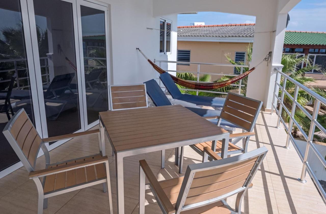 Whitehouse Lagun Apartments Esterno foto